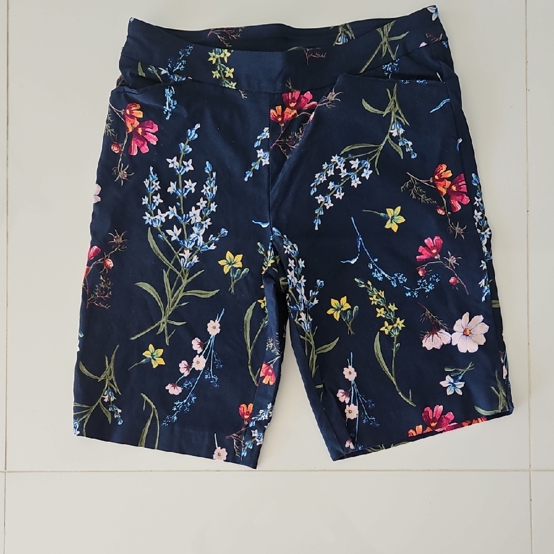Time And Tru Floral Women's Shorts - Navy